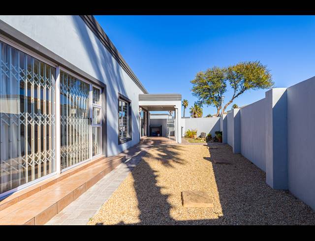 3 BEDROOM FREESTANDING FOR SALE IN PARKLANDS